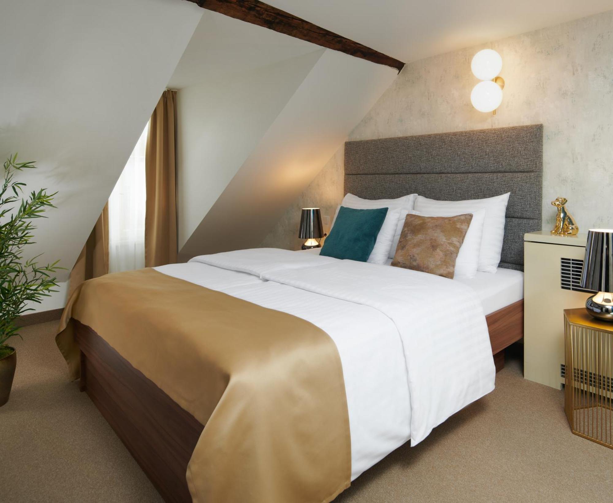 Golden Angel Suites By Adrez, Prague